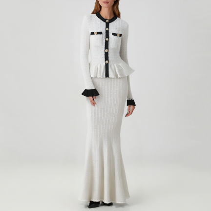 Classic color-blocked long-sleeved knit dress