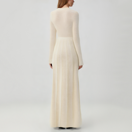 Beige round neck long-sleeved knit dress