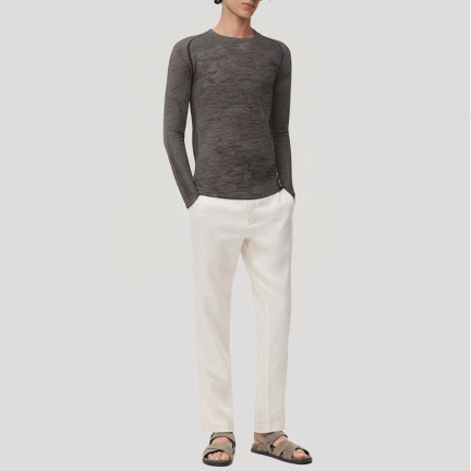 Comfortable and slim fit men's thermal top