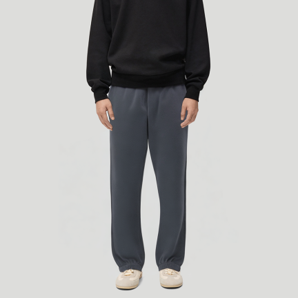 Thickened and comfortable men's fleece-lined trousers