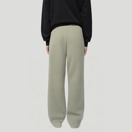 Simple and loose-fitting men's fleece-lined trousers