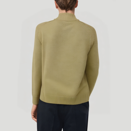 Green loose-fitting men's turtleneck sweater