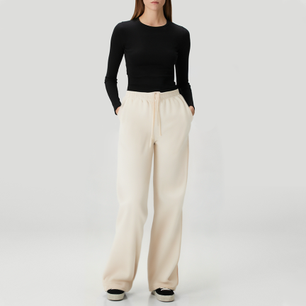 Soft and comfortable women's fleece-lined trousers