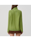 Green thickened women's turtleneck sweater