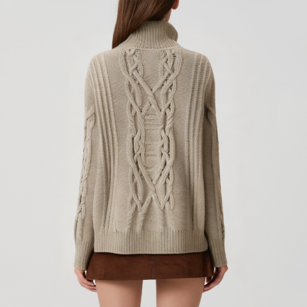 Loose-fitting knitted turtleneck sweater for women