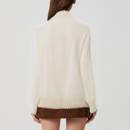 Thick knitted loose-fitting women's turtleneck sweater