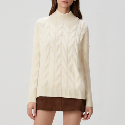 Loose-fitting cashmere turtleneck sweater for women