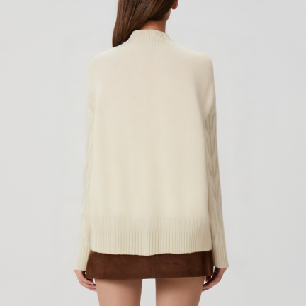 Loose-fitting cashmere turtleneck sweater for women
