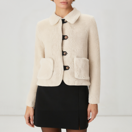 Elegant and comfortable women's wool jacket